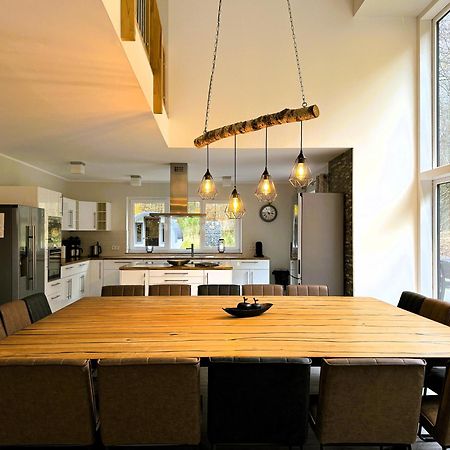 Villa Thormarcon Am Plauer See Fuer 18 Gaeste, Sauna, Pool Lenz Exterior photo